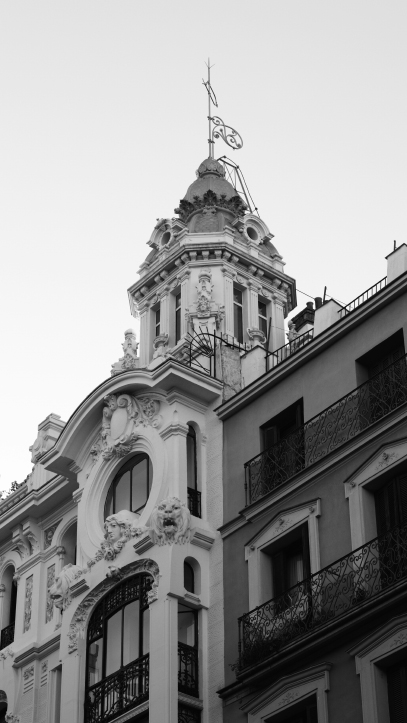 interiorismo-madrid-apartamento-fachada-clasico-rehabilitado-interior