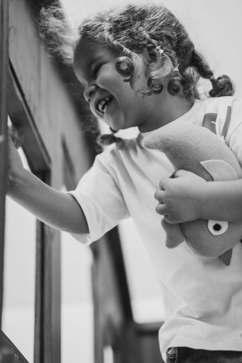 interiorismo-centro-social-niña