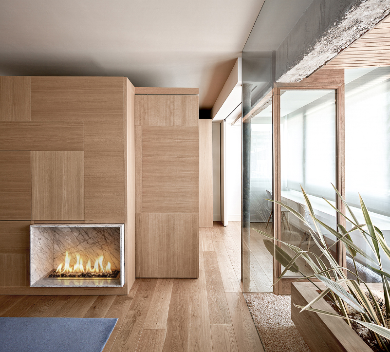 apartamento-urbano-valencia-interiorismo-contemporaneo-chimenea-2