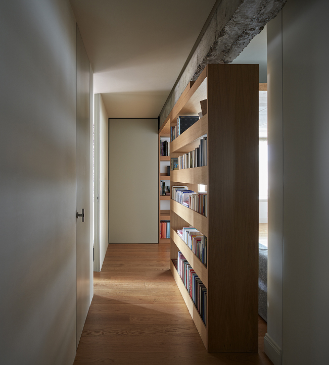 diseño-interior-apartamento-urbano-valencia-interiorismo-contemporaneo-biblioteca