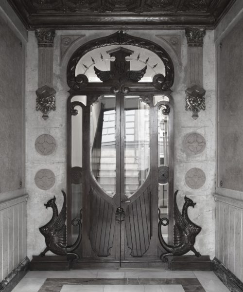 interiorismo-madrid-decoracion-hall-fachada-clasico-barrio-salamanca-rehabilitacion